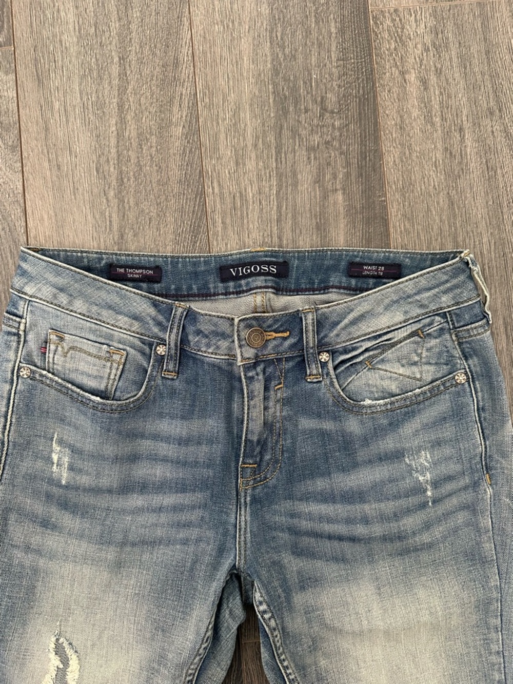 EUC Women’s Vigoss Distressed Light Blue Premium Denim Skinny Jeans Raw Hem 28 - Picture 5 of 14